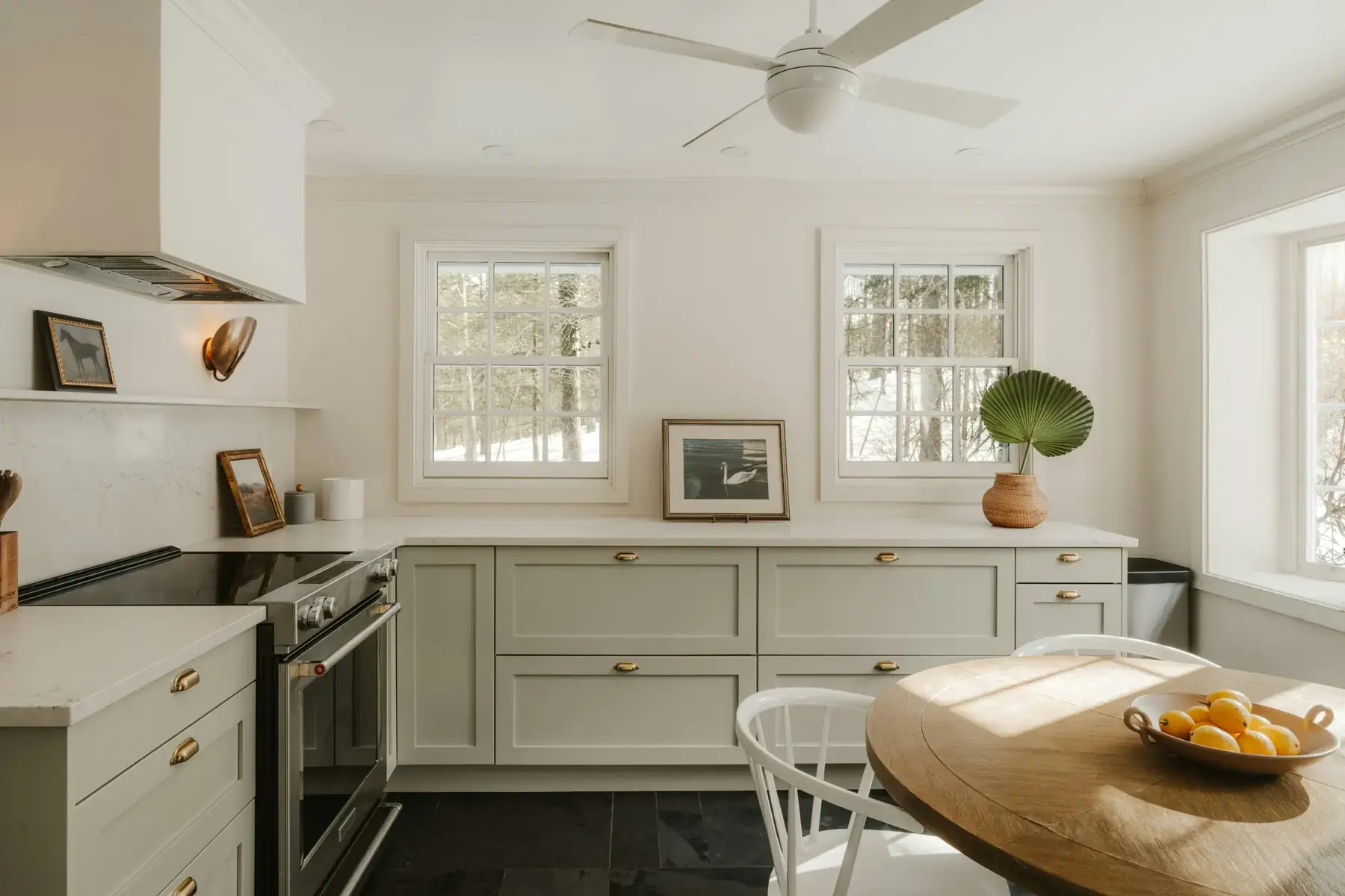 White Kitchen with Range - Design by Wren & Company